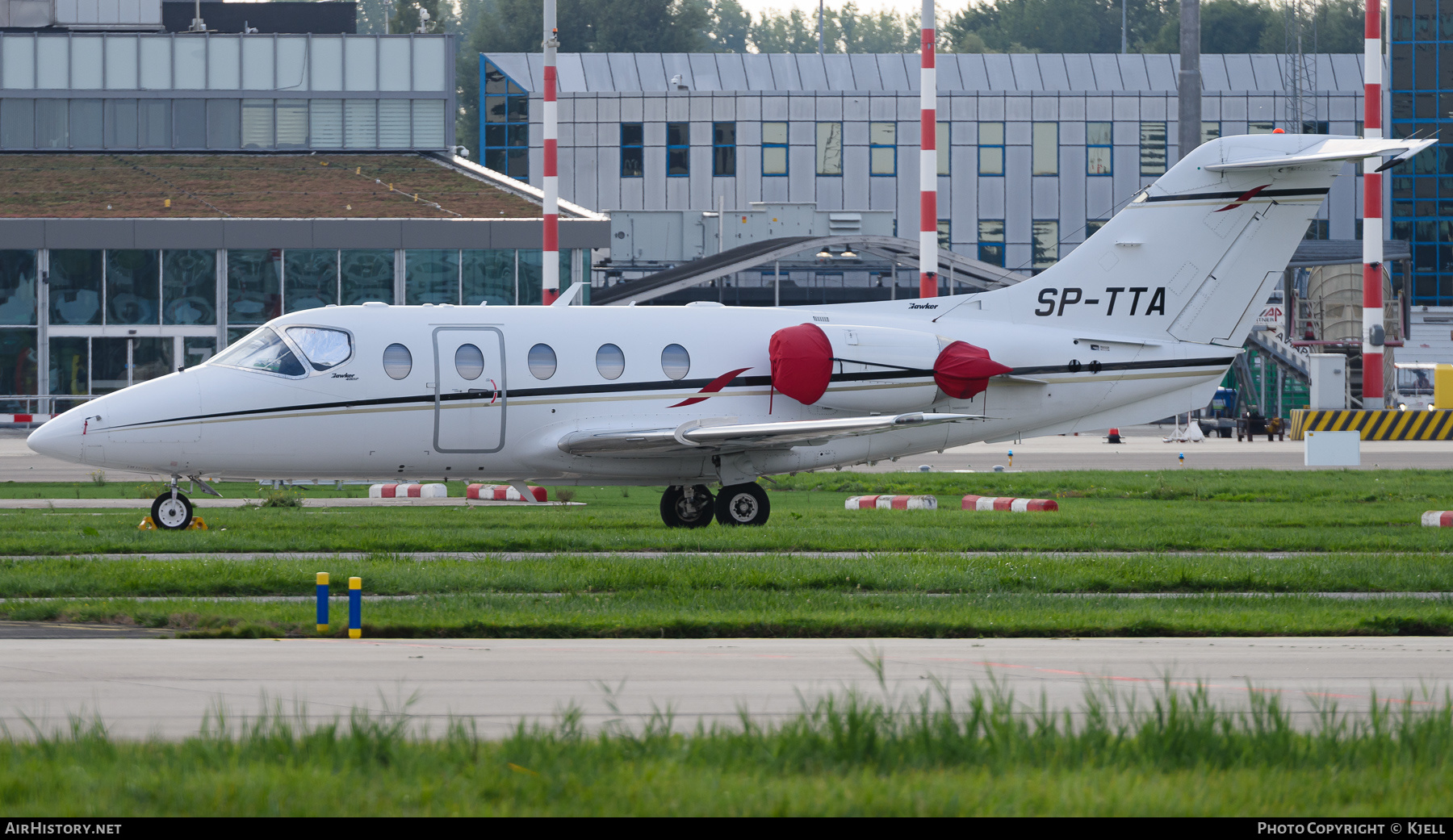 Aircraft Photo of SP-TTA | Raytheon Hawker 400XP | AirHistory.net #596770