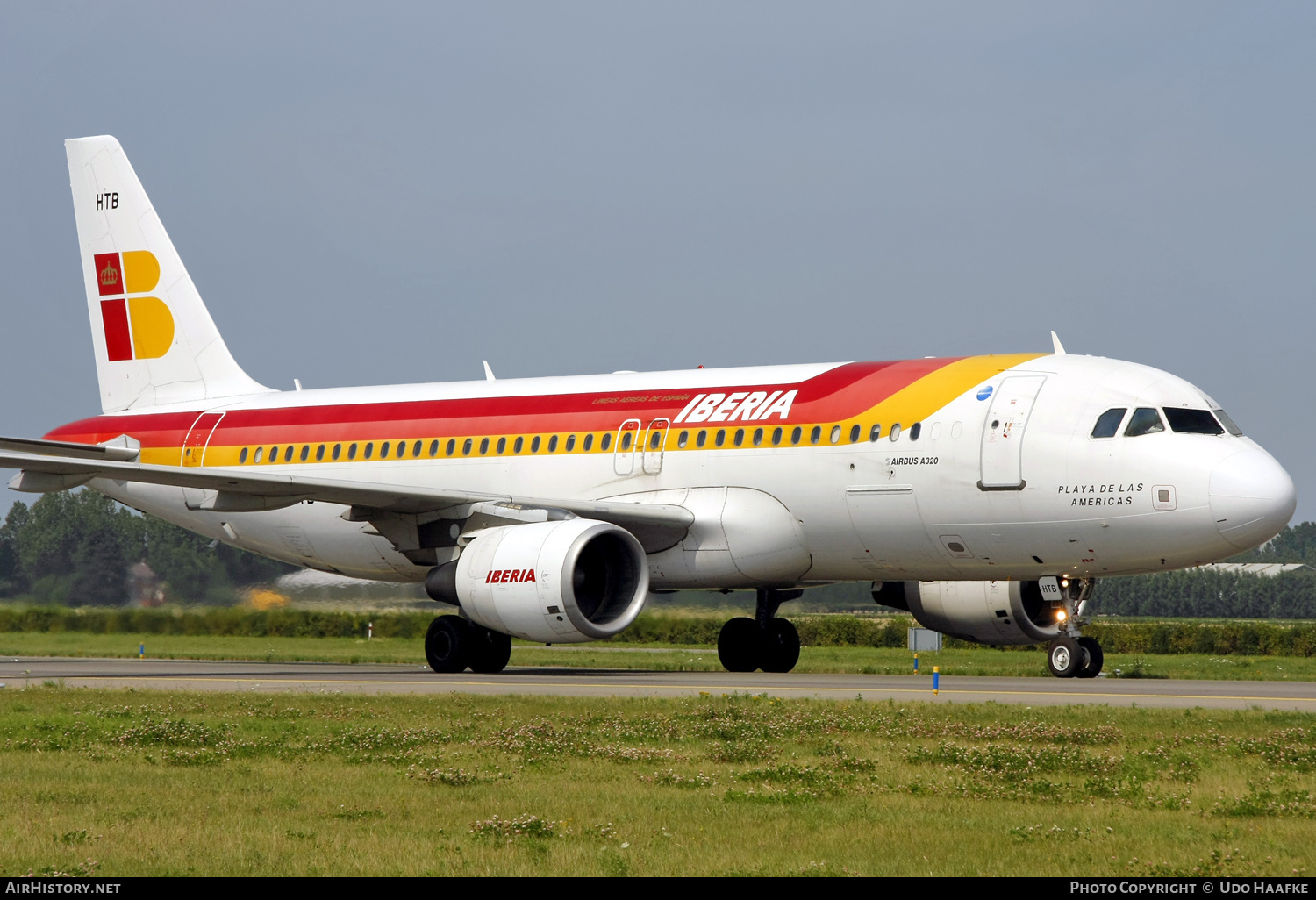 Aircraft Photo of EC-HTB | Airbus A320-214 | Iberia | AirHistory.net #596789