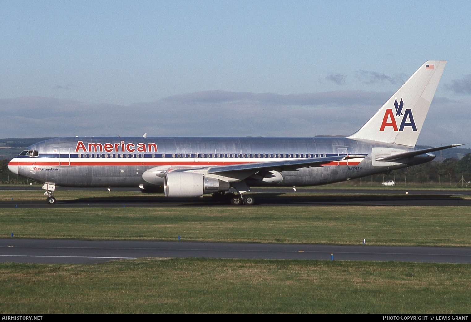 Aircraft Photo of N324AA | Boeing 767-223(ER) | American Airlines | AirHistory.net #596999