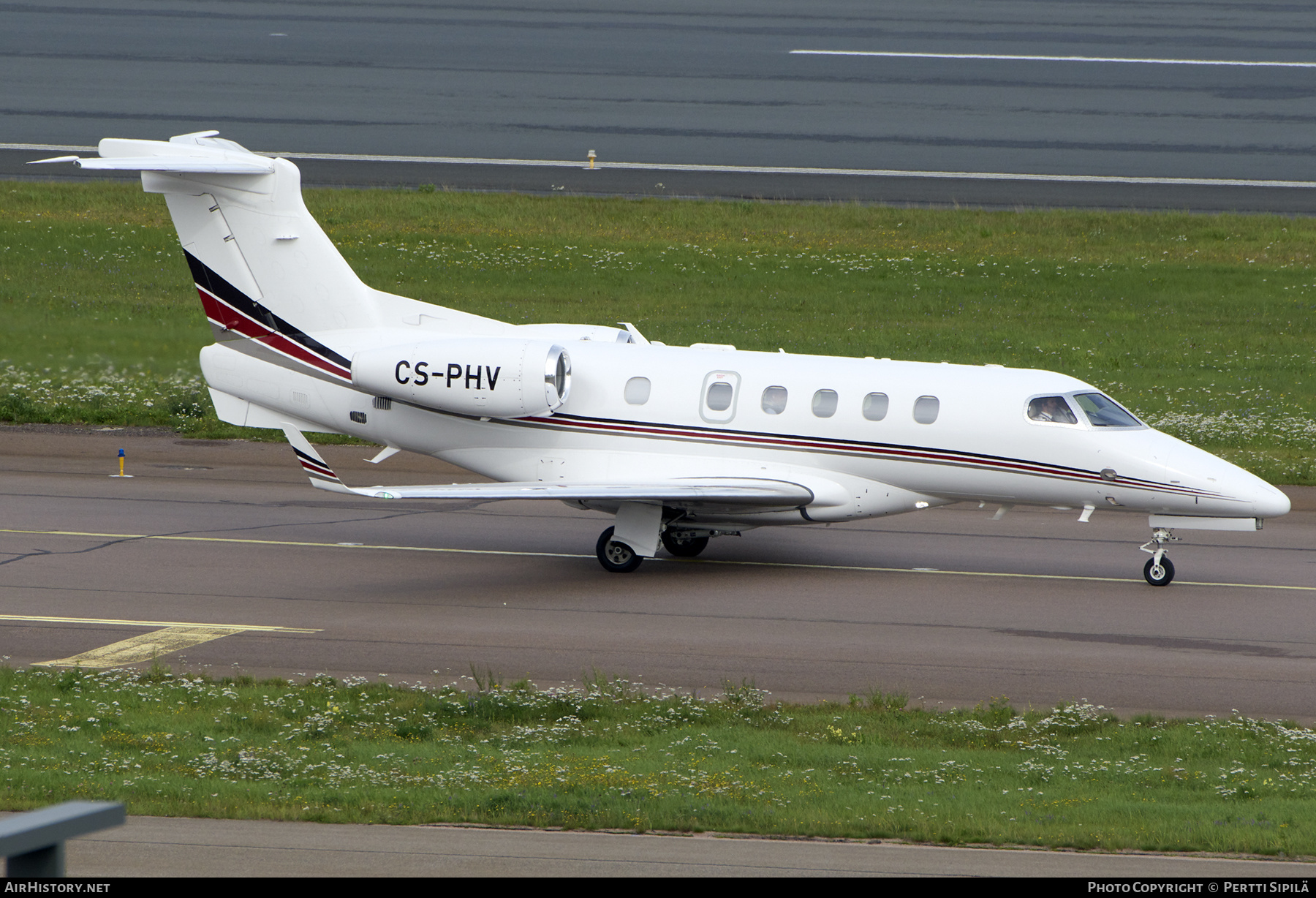 Aircraft Photo of CS-PHV | Embraer EMB-505 Phenom 300 | AirHistory.net #597088