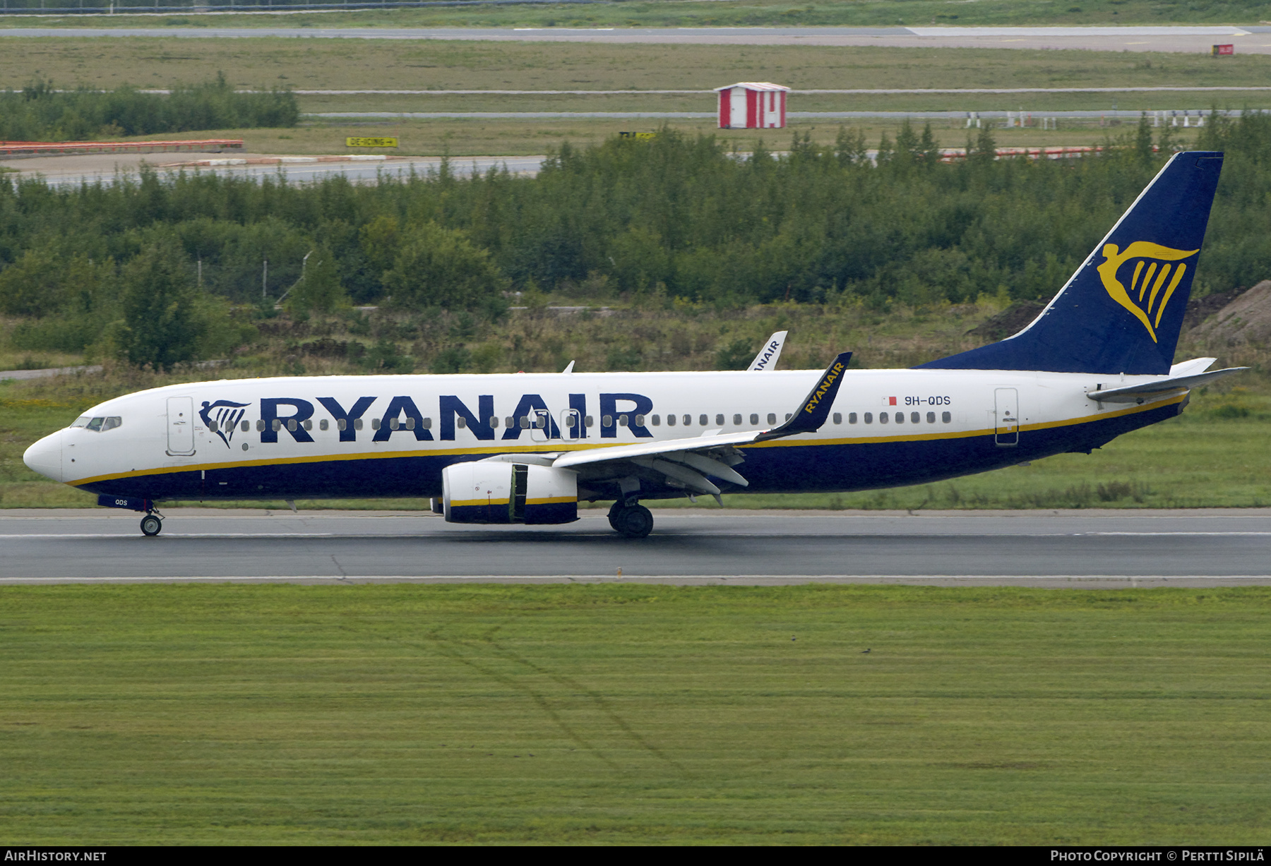 Aircraft Photo of 9H-QDS | Boeing 737-800 | Ryanair | AirHistory.net #597094