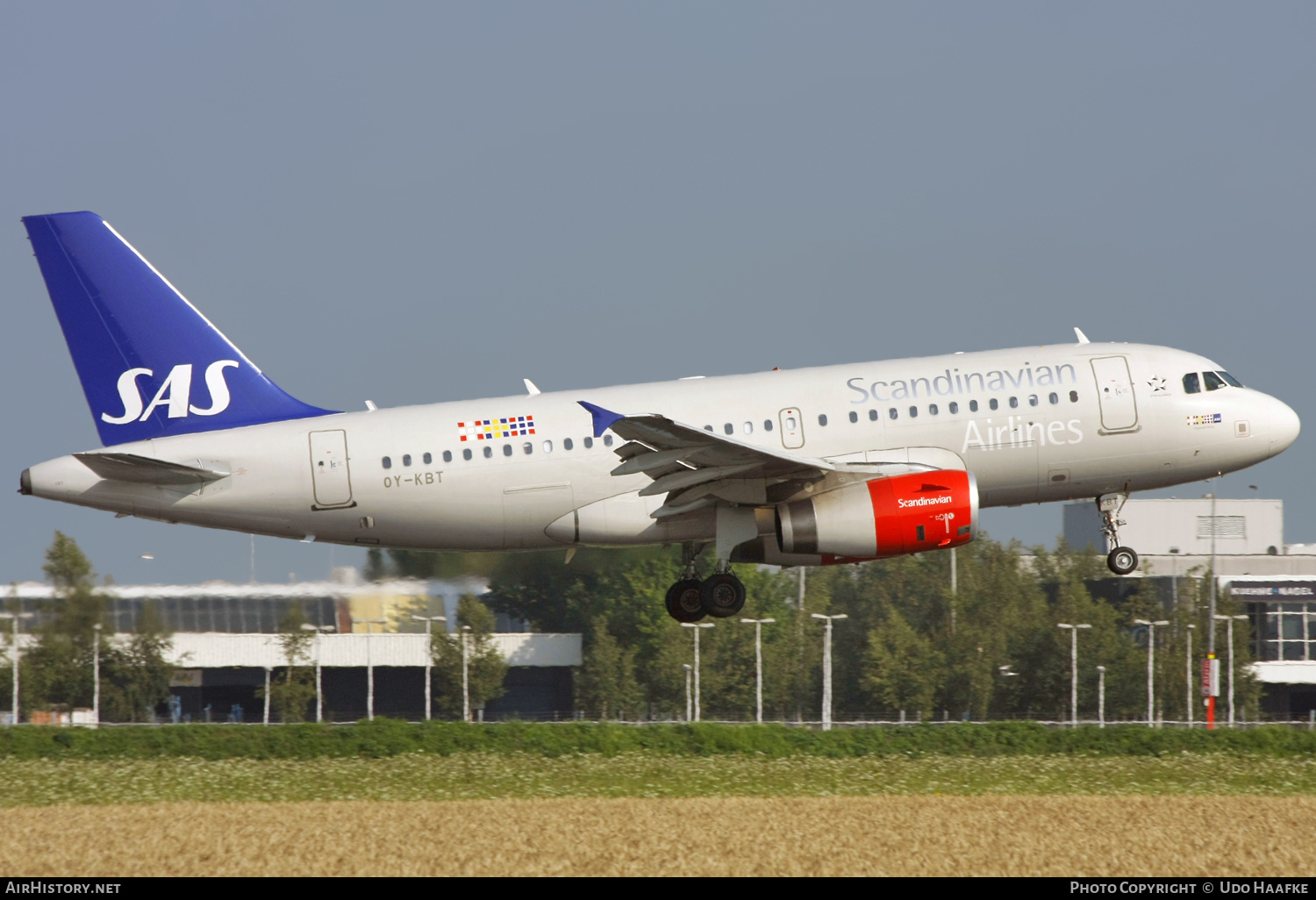 Aircraft Photo of OY-KBT | Airbus A319-131 | Scandinavian Airlines - SAS | AirHistory.net #597095