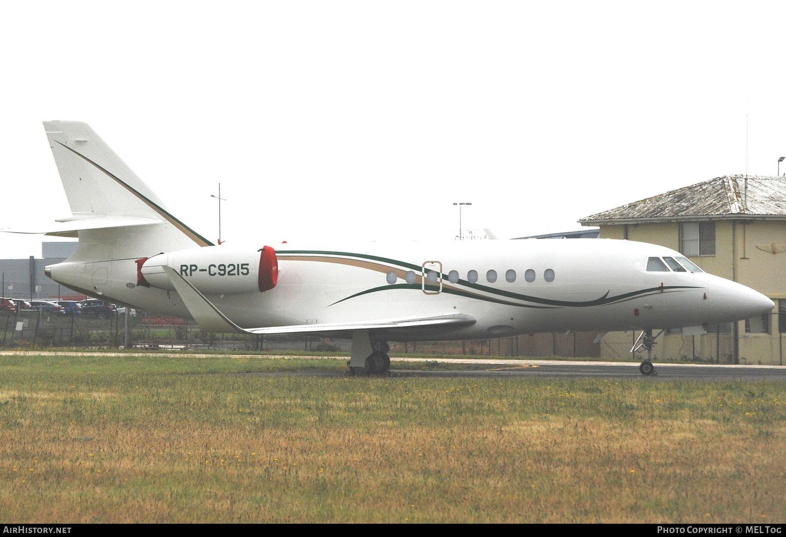 Aircraft Photo of RP-C9215 | Dassault Falcon 2000LX | AirHistory.net #597098