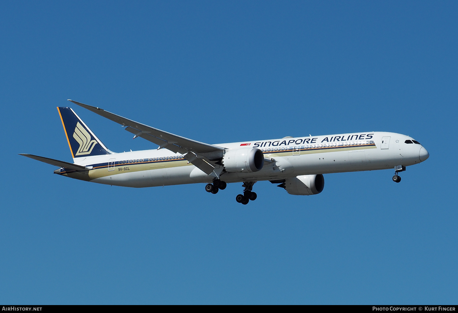 Aircraft Photo of 9V-SCL | Boeing 787-10 Dreamliner | Singapore Airlines | AirHistory.net #597150