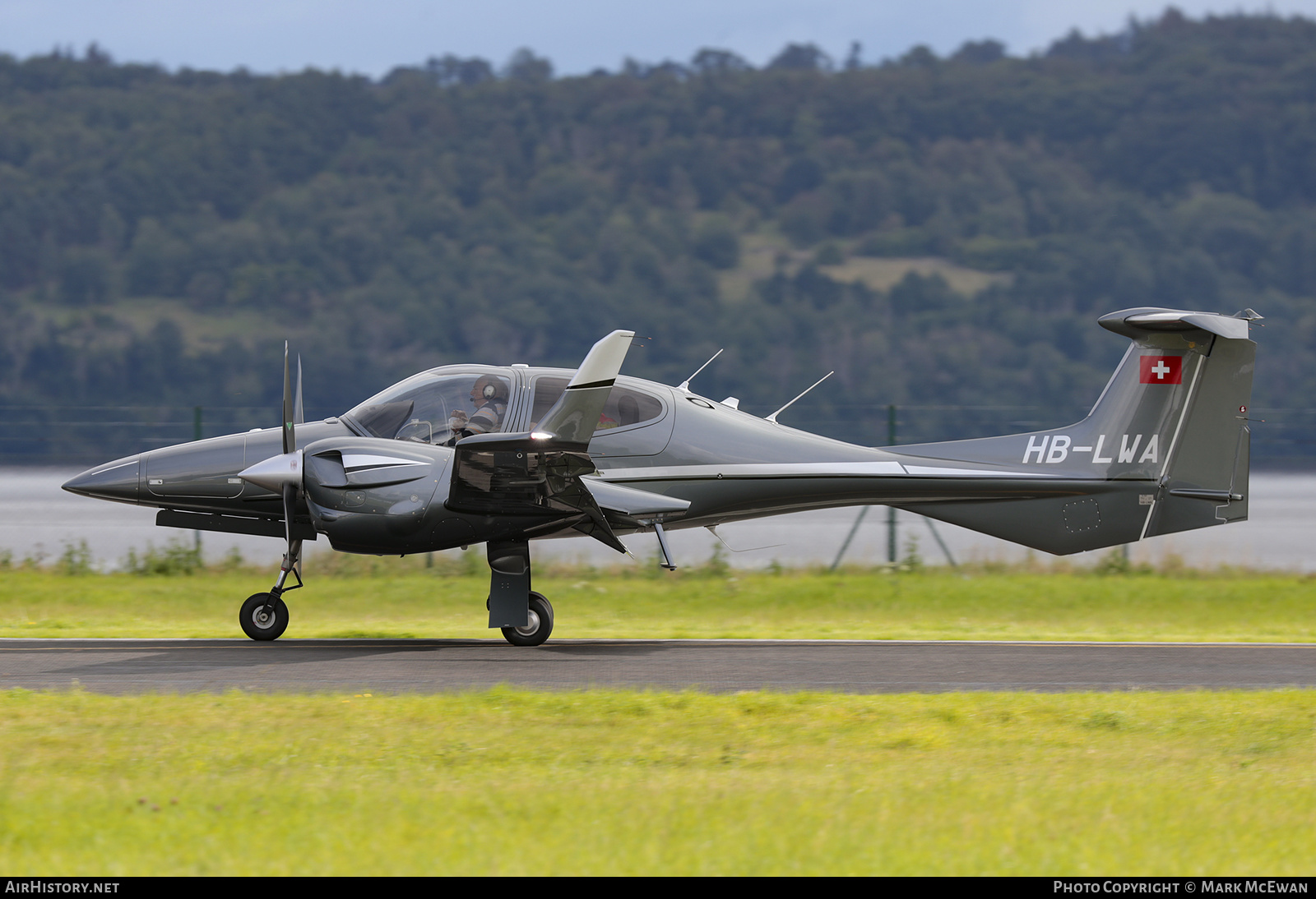 Aircraft Photo of HB-LWA | Diamond DA42-VI Twin Star | AirHistory.net #597244
