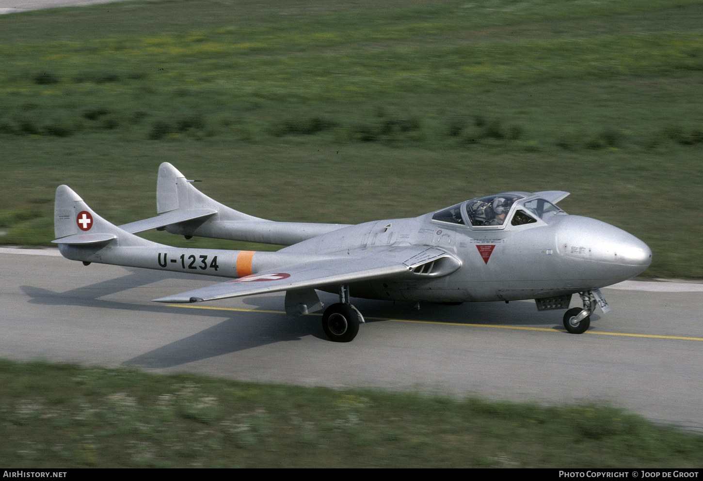 Aircraft Photo of U-1234 | De Havilland D.H. 115 Vampire T55 | Switzerland - Air Force | AirHistory.net #597259