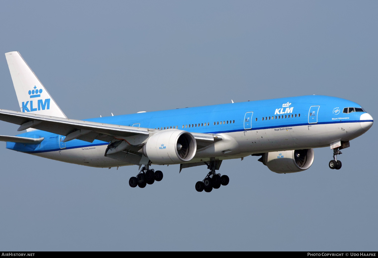 Aircraft Photo of PH-BQK | Boeing 777-206/ER | KLM - Royal Dutch Airlines | AirHistory.net #597351