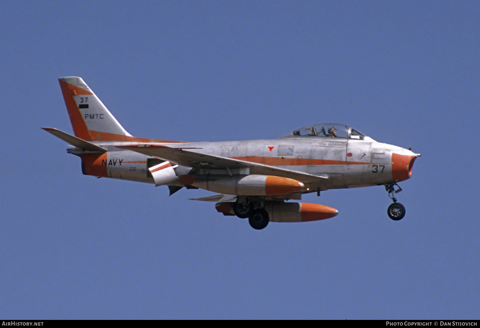 Aircraft Photo of 562834 | North American QF-86F Sabre | USA - Navy | AirHistory.net #597511