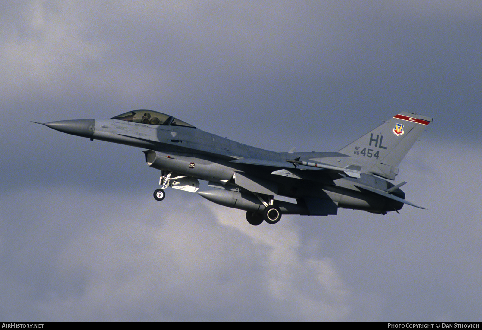 Aircraft Photo of 88-0454 / AF88-454 | General Dynamics F-16CM Fighting Falcon | USA - Air Force | AirHistory.net #597544
