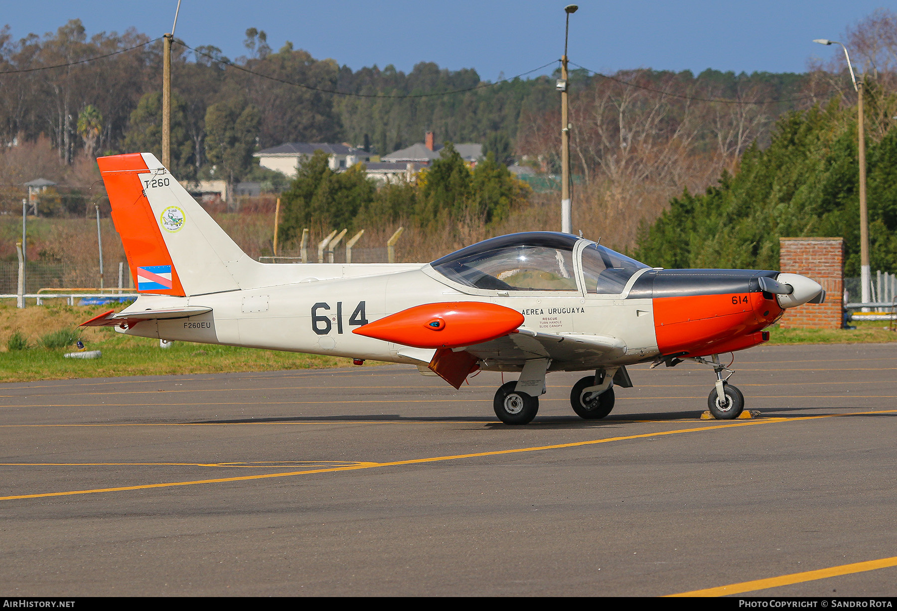 Aircraft Photo of FAU-614 / 614 | Aermacchi SF-260EU | Uruguay - Air Force | AirHistory.net #597598