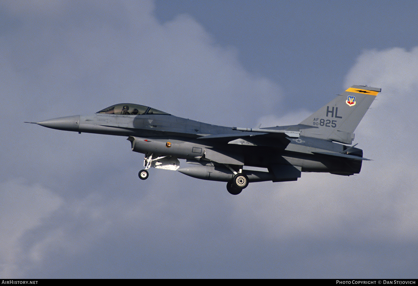 Aircraft Photo of 90-0825 / AF90-825 | Lockheed F-16CM Fighting Falcon | USA - Air Force | AirHistory.net #597599
