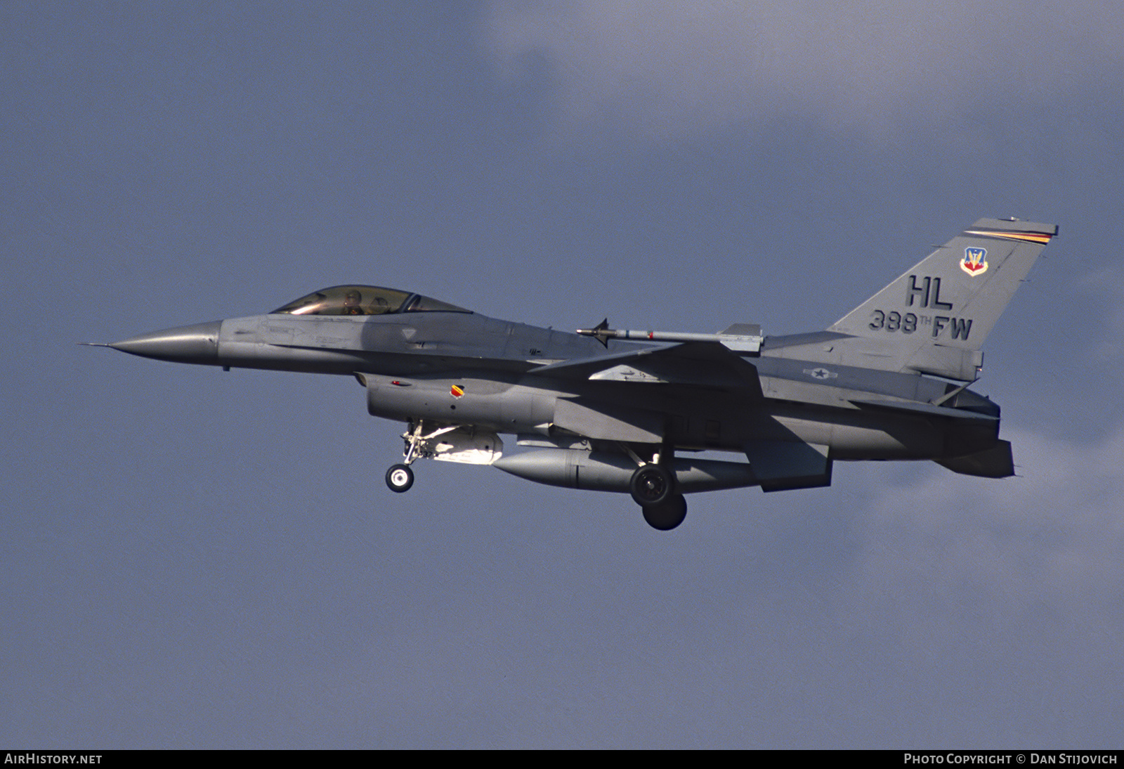 Aircraft Photo of 88-0437 / AF88-437 | General Dynamics F-16CM Fighting Falcon | USA - Air Force | AirHistory.net #597606