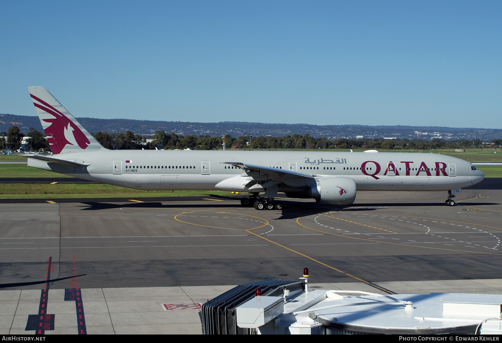 Aircraft Photo of A7-BES | Boeing 777-300/ER | Qatar Airways | AirHistory.net #597677