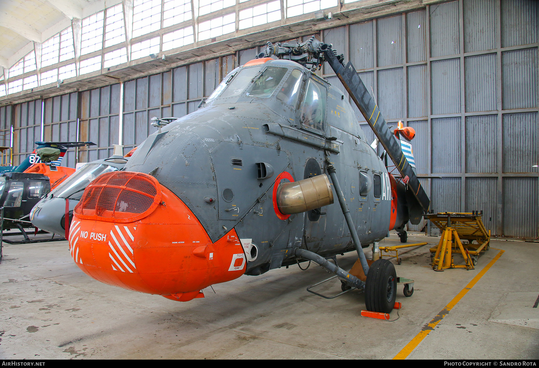 Aircraft Photo of 081 | Westland WS-58 Wessex HC.2 | Uruguay - Navy | AirHistory.net #597690