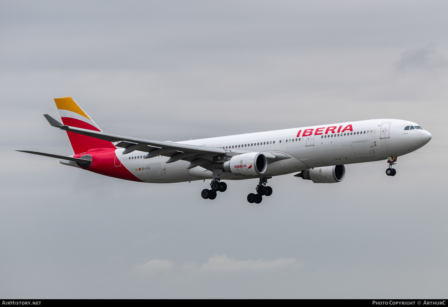 Aircraft Photo of EC-LZJ | Airbus A330-302 | Iberia | AirHistory.net #597763