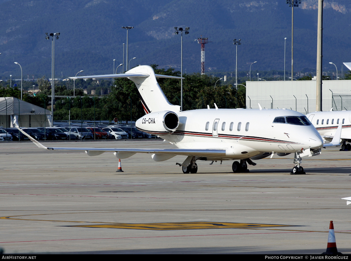 Aircraft Photo of CS-CHA | Bombardier Challenger 350 (BD-100-1A10) | AirHistory.net #597850