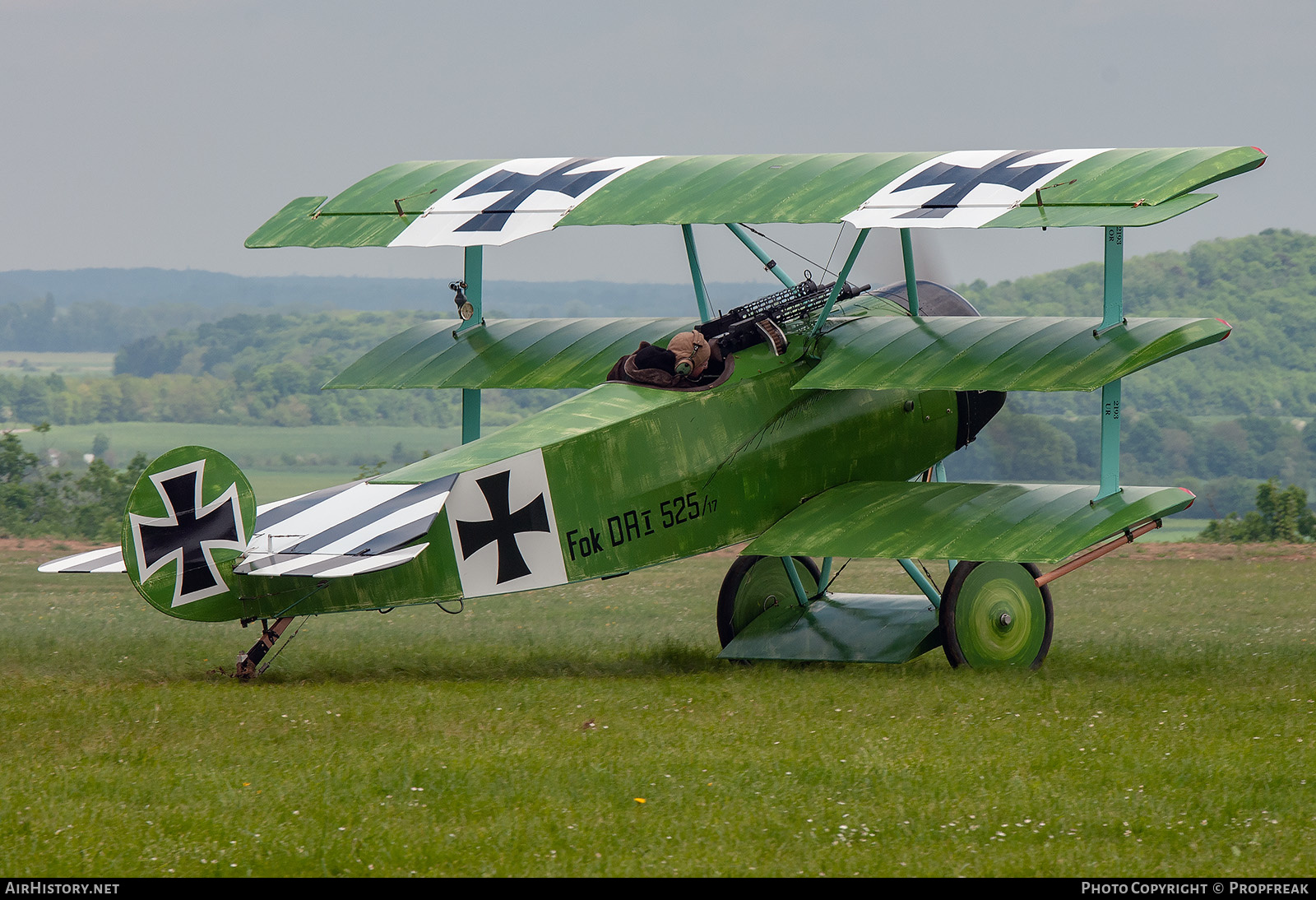 Aircraft Photo of F-AZVD / 515/17 | Fokker Dr.1 (replica) | Germany - Air Force | AirHistory.net #597871
