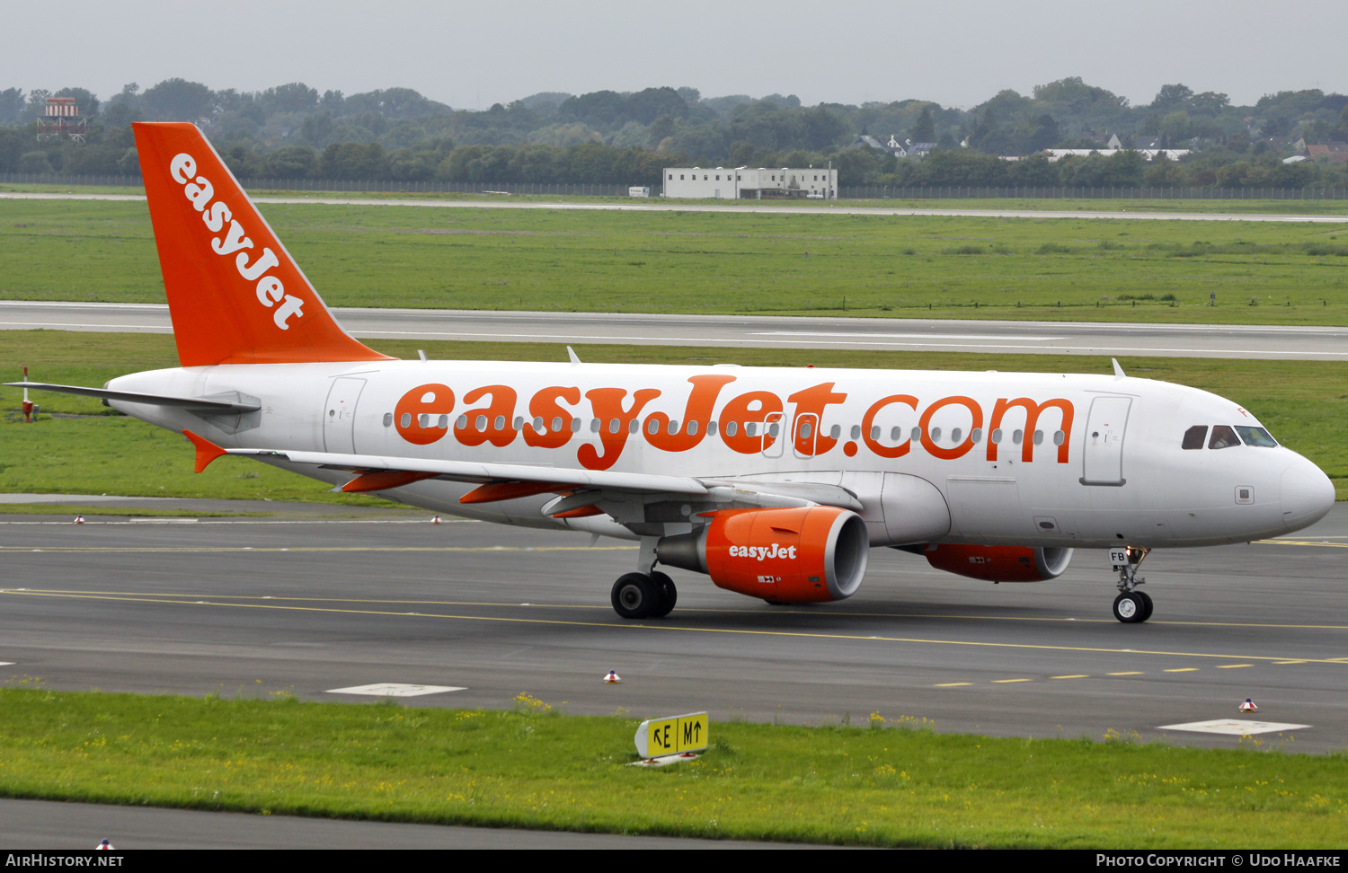 Aircraft Photo of G-EZFB | Airbus A319-111 | EasyJet | AirHistory.net #598124