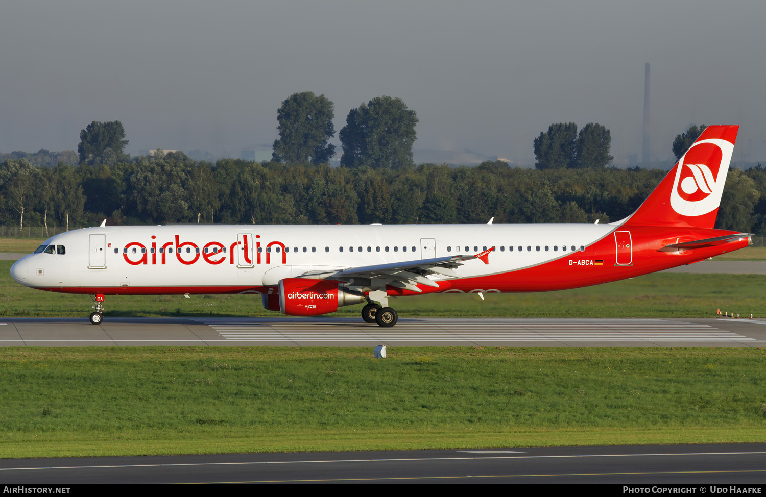 Aircraft Photo of D-ABCA | Airbus A321-211 | Air Berlin | AirHistory.net #598125