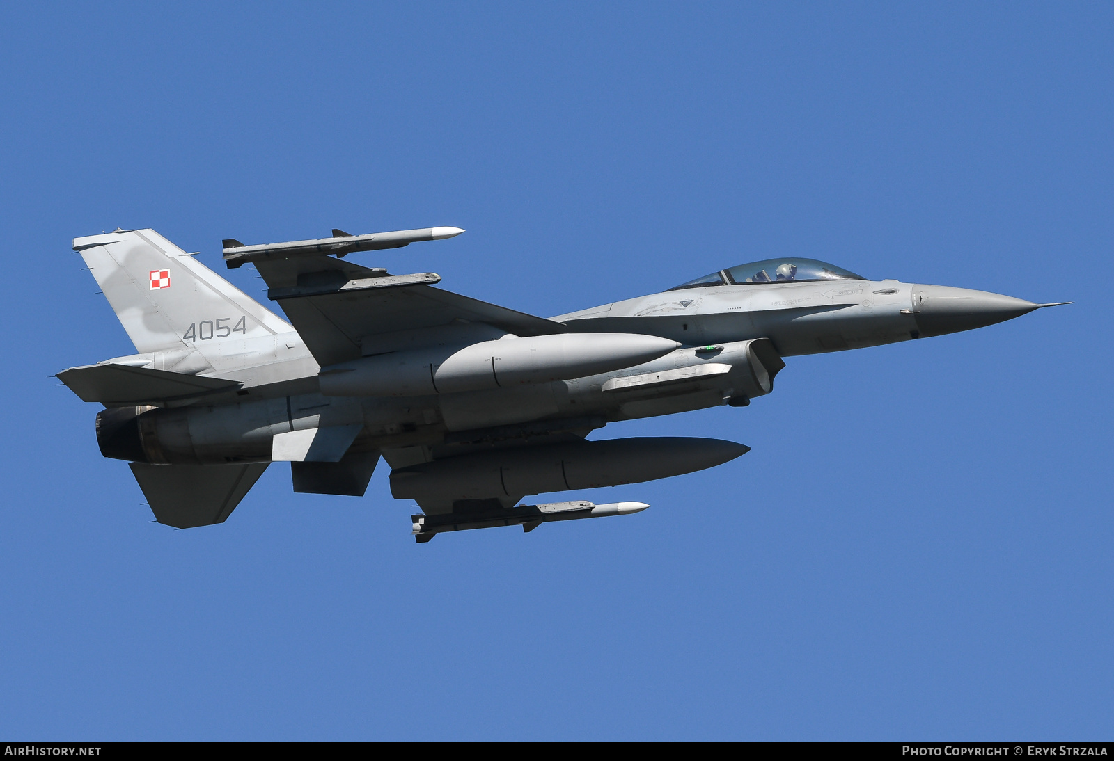Aircraft Photo of 4054 | Lockheed Martin F-16CJ Fighting Falcon | Poland - Air Force | AirHistory.net #598161