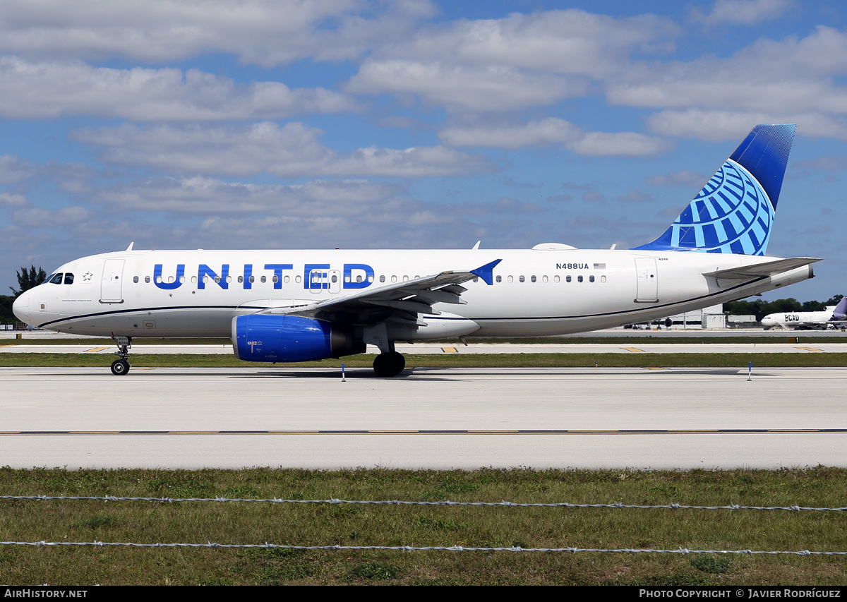 Aircraft Photo of N488UA | Airbus A320-232 | United Airlines | AirHistory.net #598198