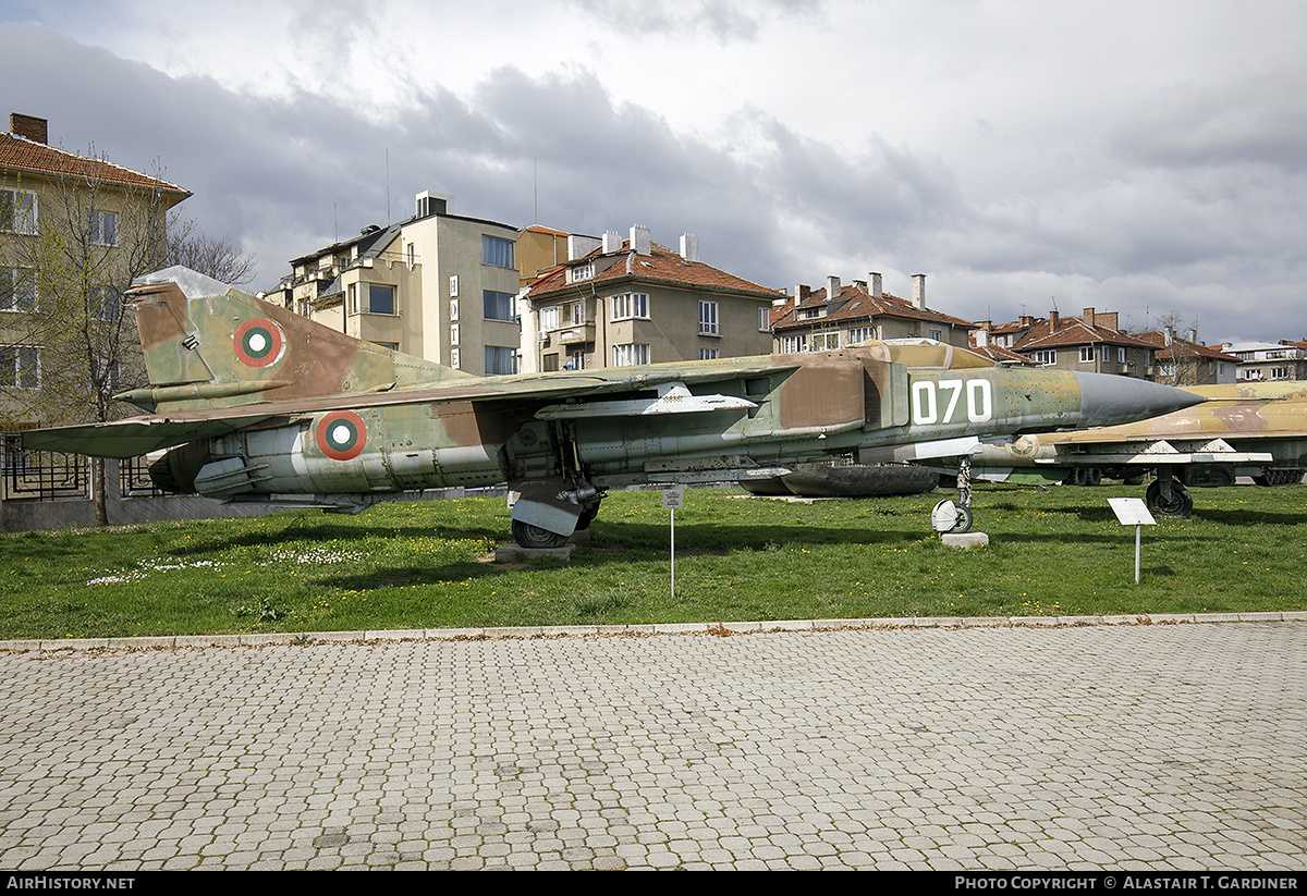 Aircraft Photo of 070 | Mikoyan-Gurevich MiG-23MLA | Bulgaria - Air Force | AirHistory.net #598216