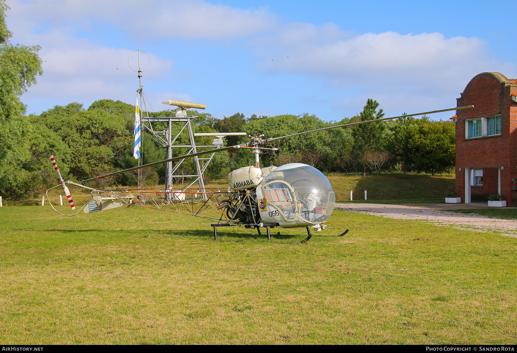 Aircraft Photo of 055 | Bell 47G-3B-2 | Uruguay - Navy | AirHistory.net #598229