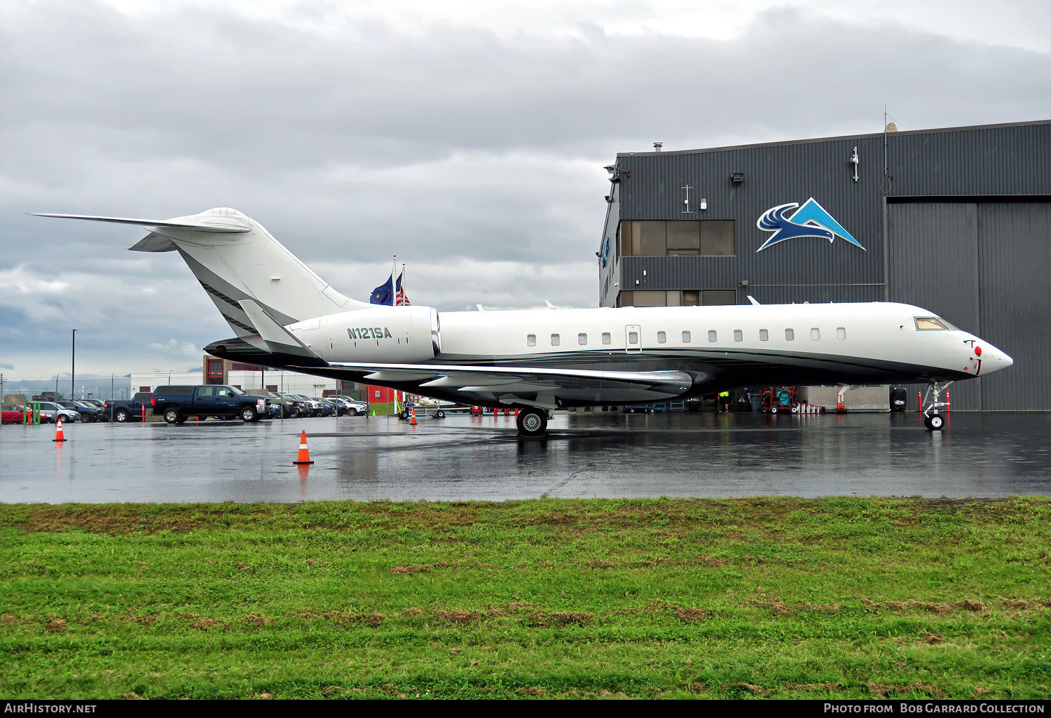 Aircraft Photo of N121SA | Bombardier Global Express (BD-700-1A10) | AirHistory.net #598249