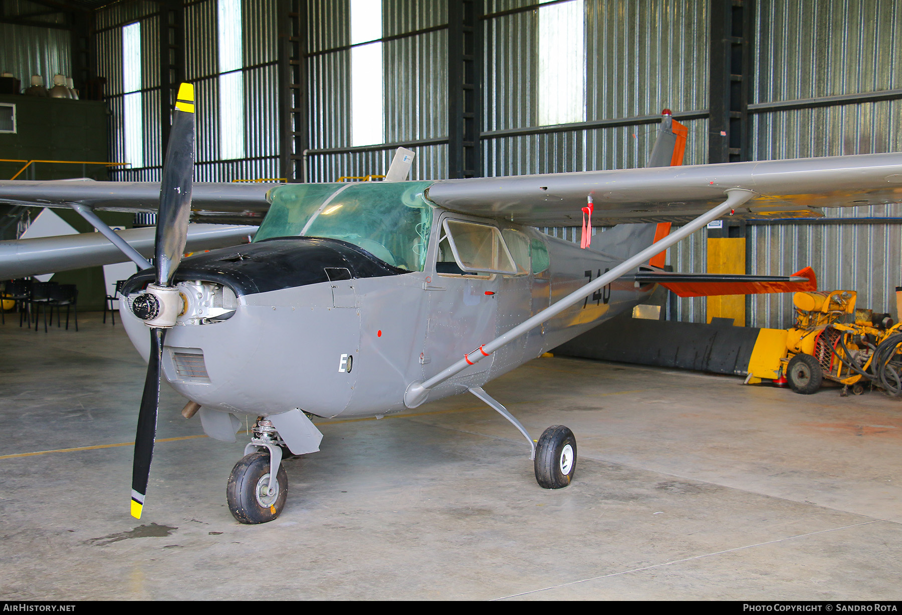 Aircraft Photo of 740 / FAU-740 | Cessna 182D | Uruguay - Air Force | AirHistory.net #598384