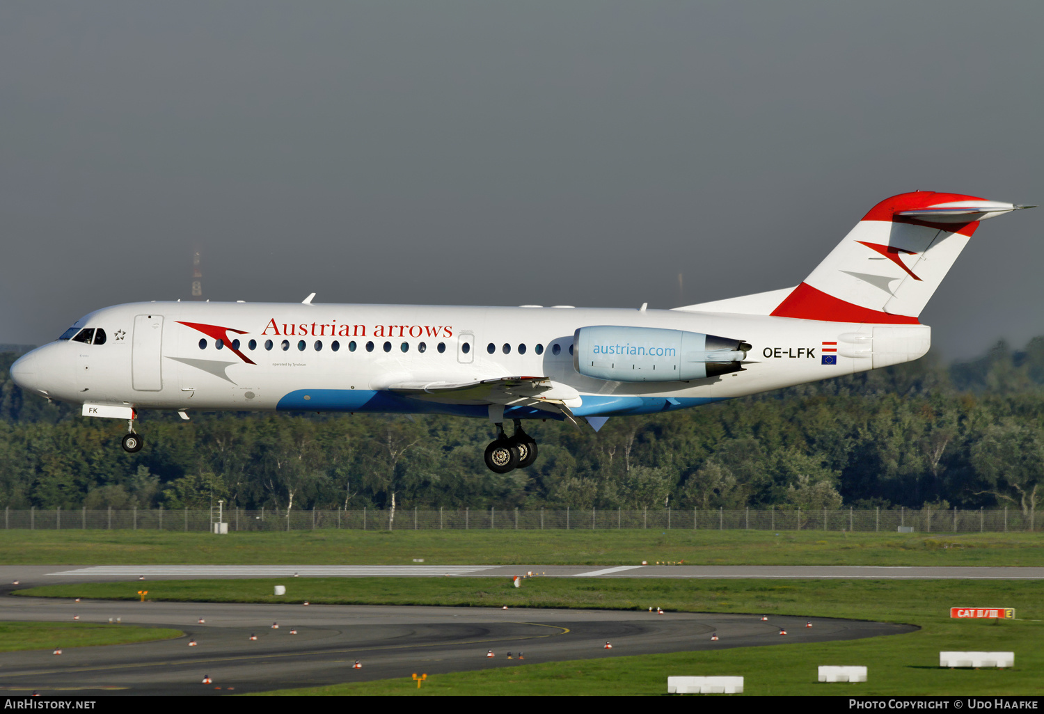 Aircraft Photo of OE-LFK | Fokker 70 (F28-0070) | Austrian Airlines | AirHistory.net #598408