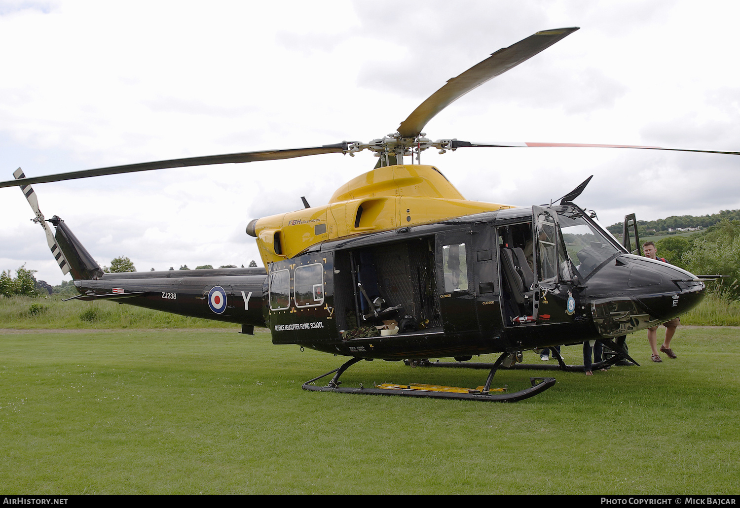 Aircraft Photo of ZJ238 | Bell 412EP Griffin HT1 | UK - Air Force | AirHistory.net #598445