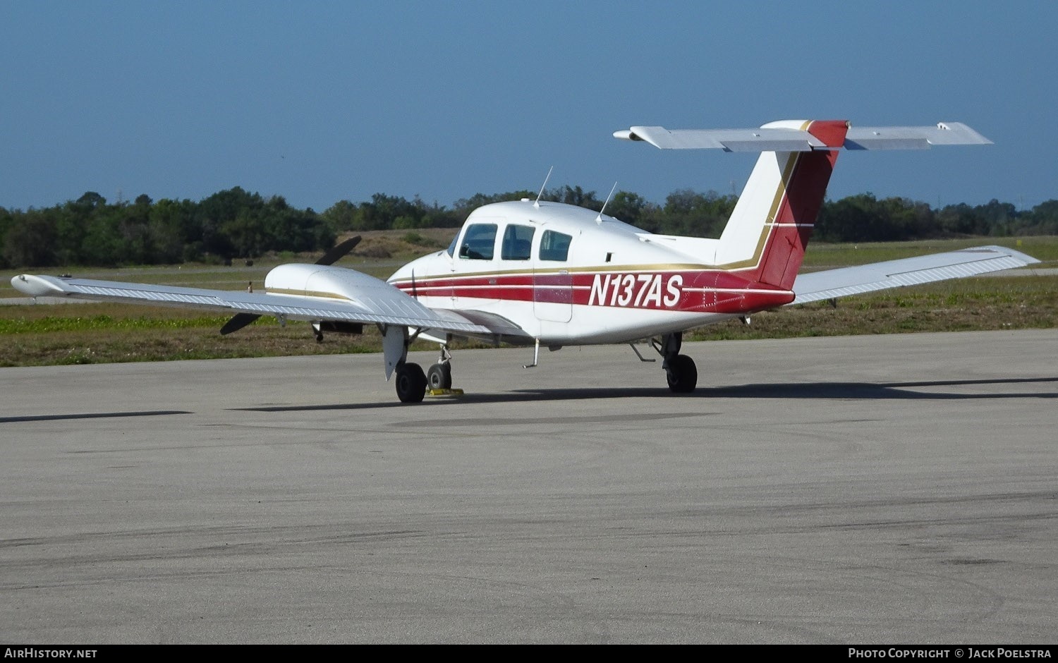 Aircraft Photo of N137AS | Beech 76 Duchess | AirHistory.net #598457