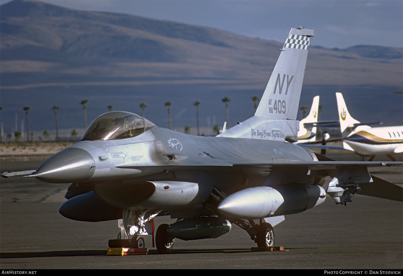 Aircraft Photo of 88-0409 / AF88-409 | General Dynamics F-16C Fighting Falcon | USA - Air Force | AirHistory.net #598523