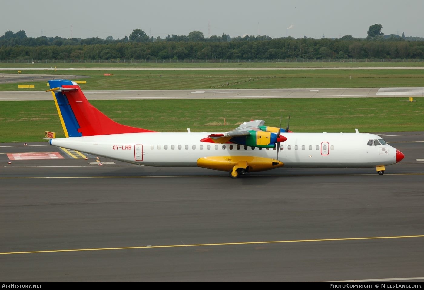 Aircraft Photo of OY-LHB | ATR ATR-72-202 | Danish Air Transport - DAT | AirHistory.net #598526