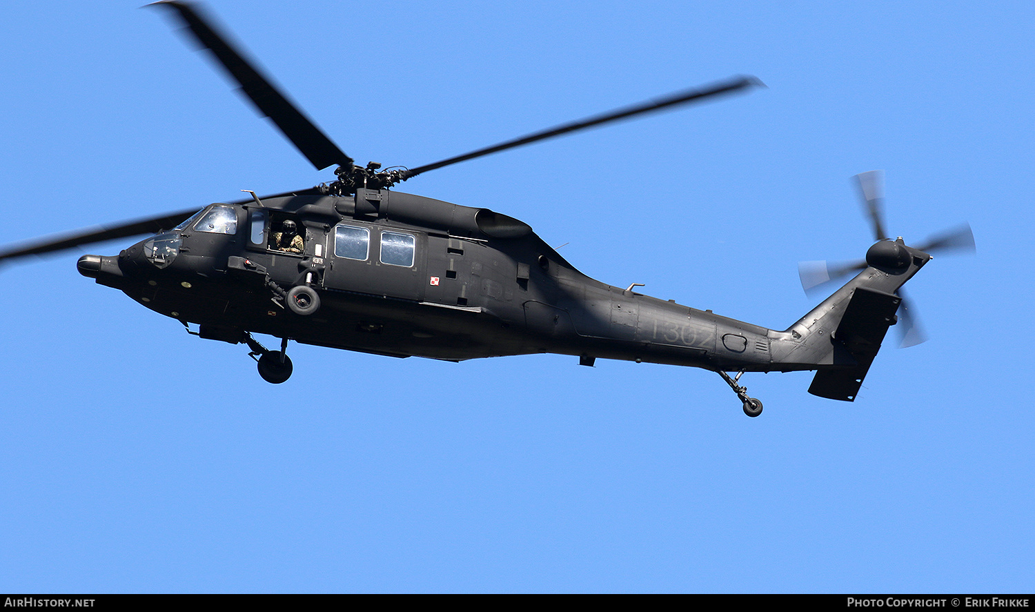 Aircraft Photo of 1302 | Sikorsky S-70i International Black Hawk | Poland - Army | AirHistory.net #598666