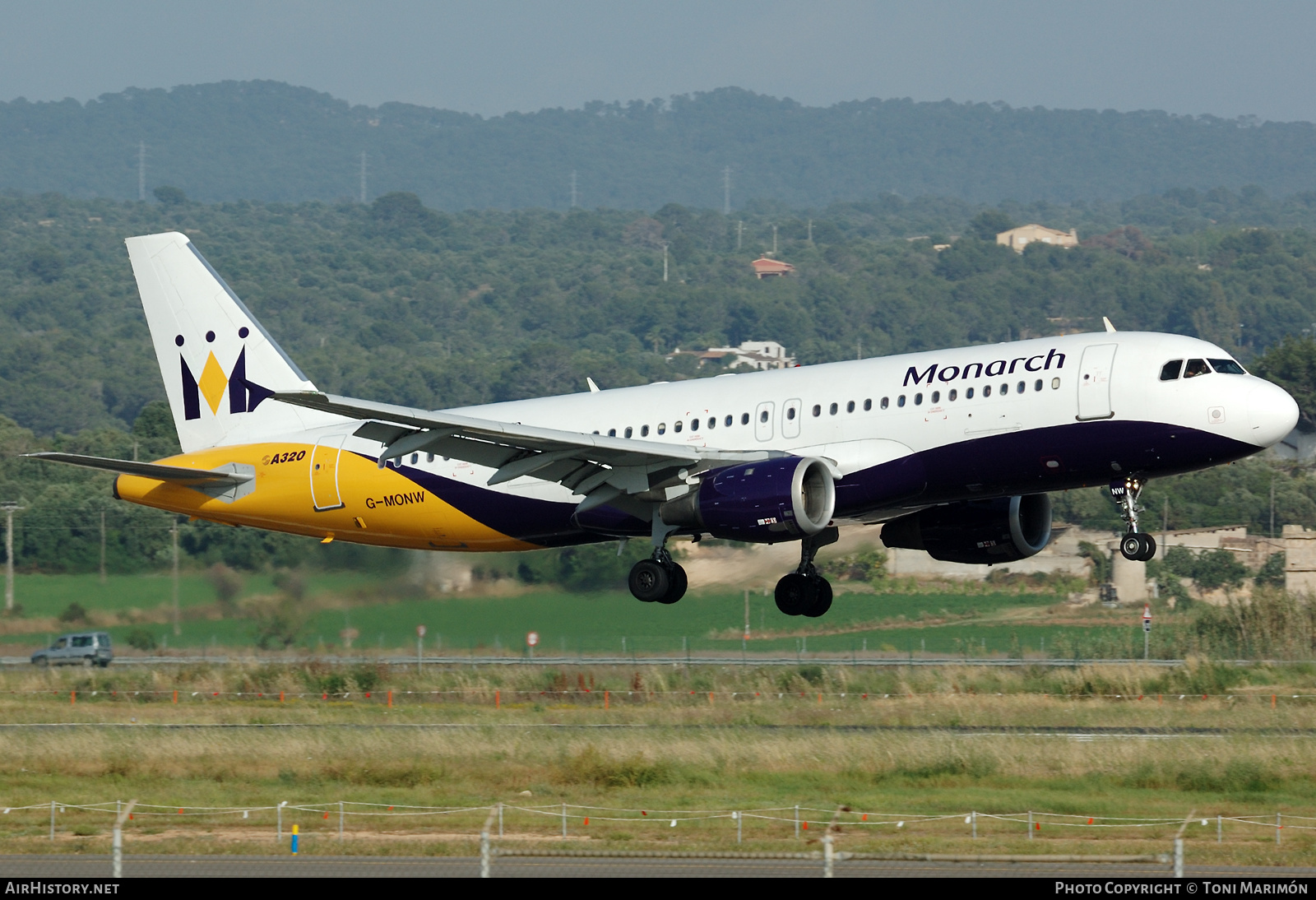 Aircraft Photo of G-MONW | Airbus A320-212 | Monarch Airlines | AirHistory.net #598839