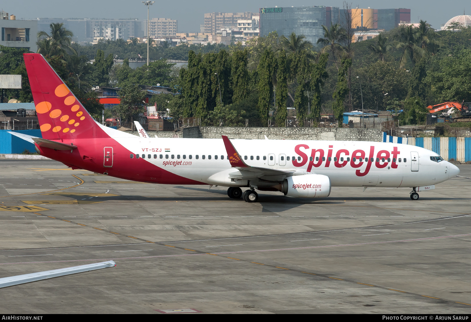 Aircraft Photo of VT-SZJ | Boeing 737-8GJ | SpiceJet | AirHistory.net #598879