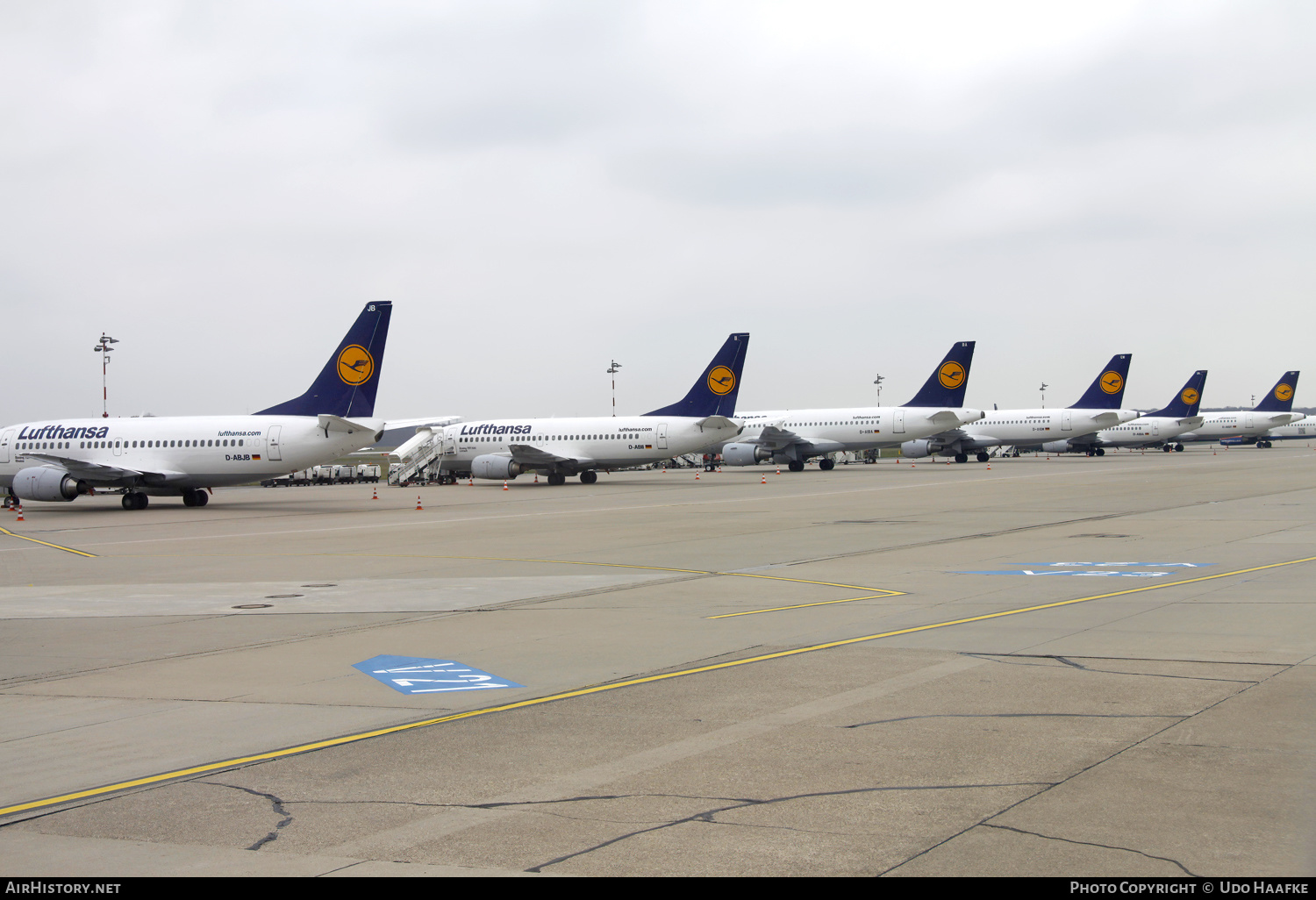 Airport photo of Düsseldorf - International (EDDL / DUS) in Germany | AirHistory.net #599019