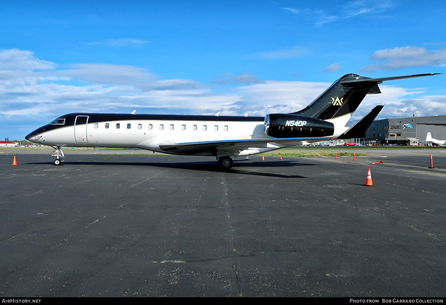 Aircraft Photo of N54DP | Bombardier Global Express (BD-700-1A10) | AirHistory.net #599064