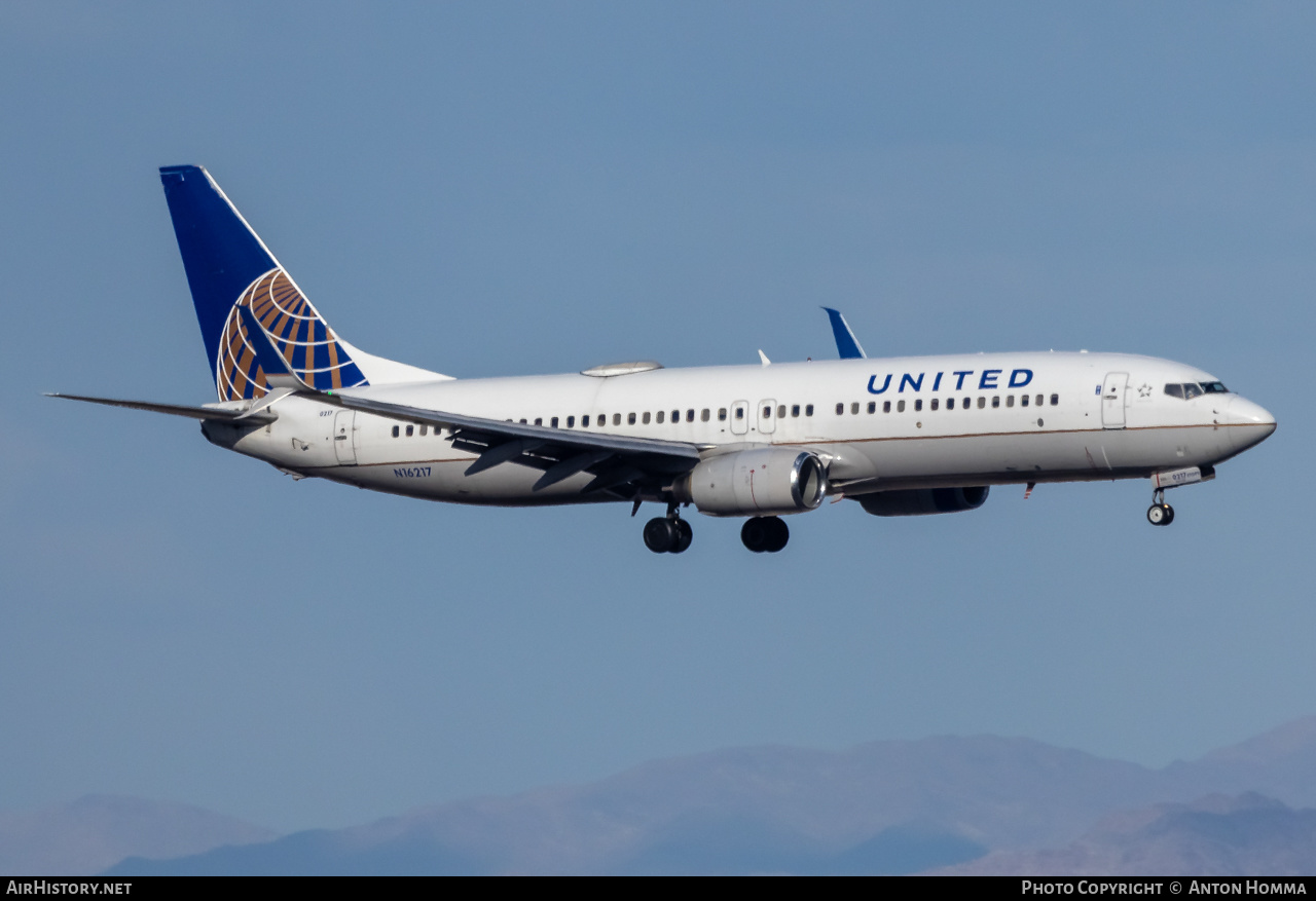 Aircraft Photo of N16217 | Boeing 737-824 | United Airlines | AirHistory.net #599089