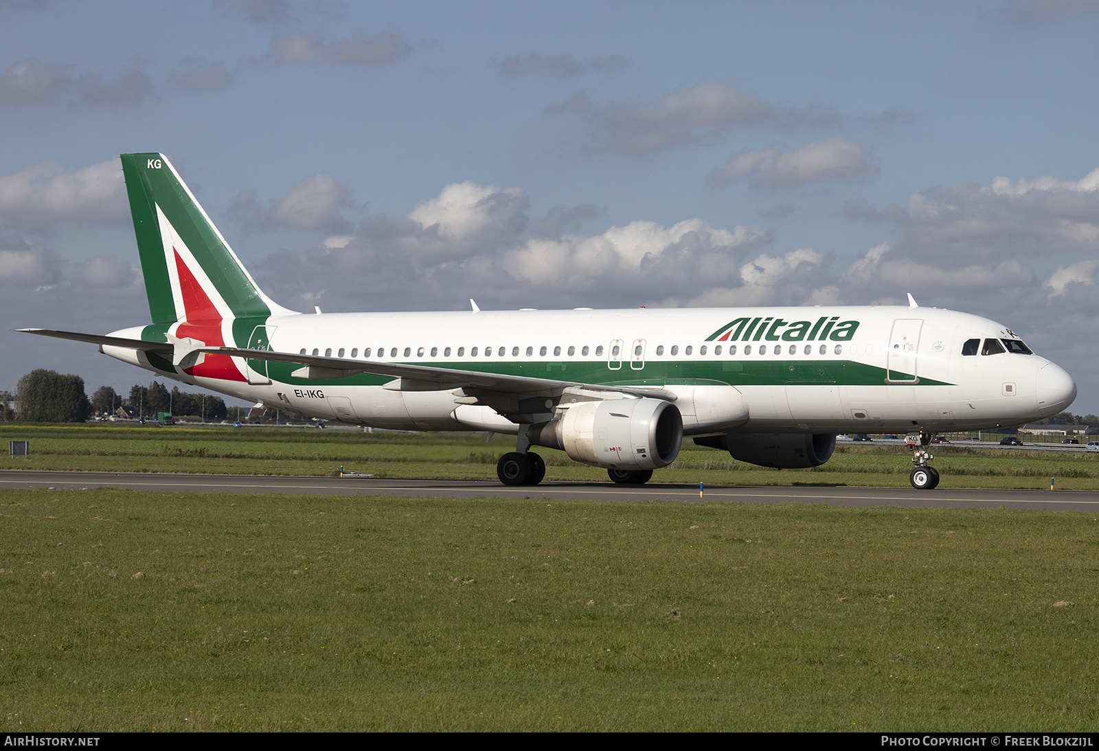 Aircraft Photo of EI-IKG | Airbus A320-214 | Alitalia | AirHistory.net #599101