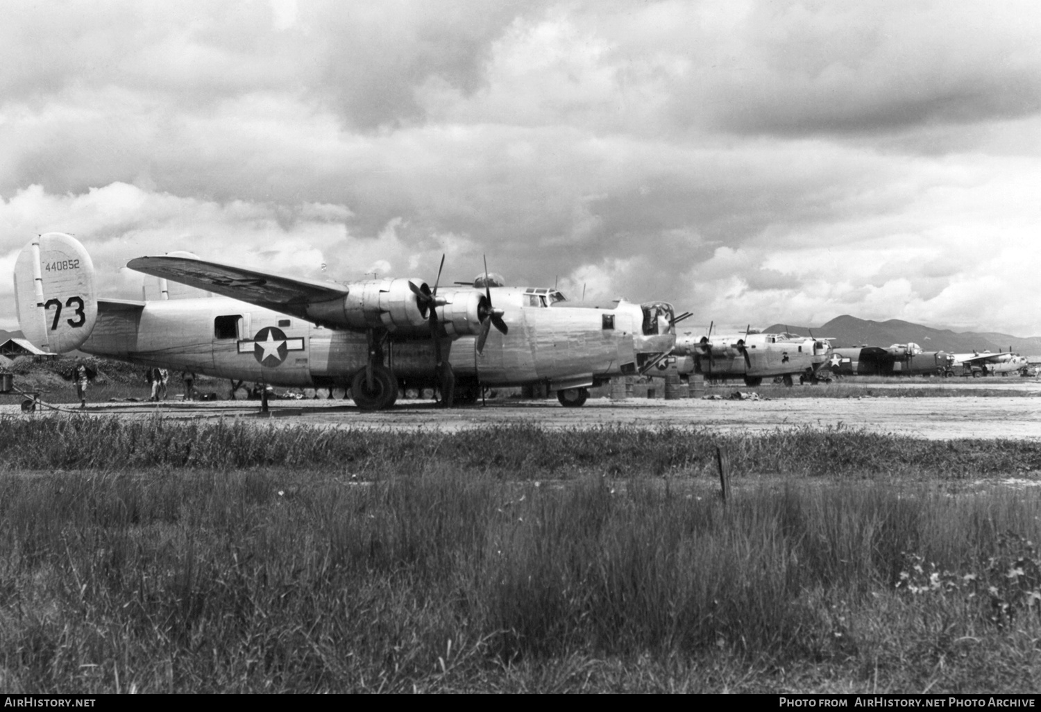 Aircraft Photo of 44-40852 / 440852 | Consolidated B-24J Liberator | USA - Air Force | AirHistory.net #599116