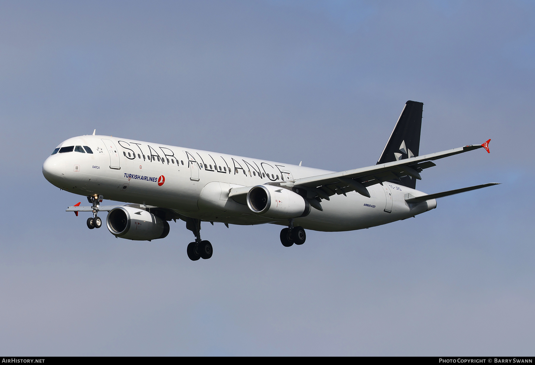 Aircraft Photo of TC-JRS | Airbus A321-231 | Turkish Airlines | AirHistory.net #599130