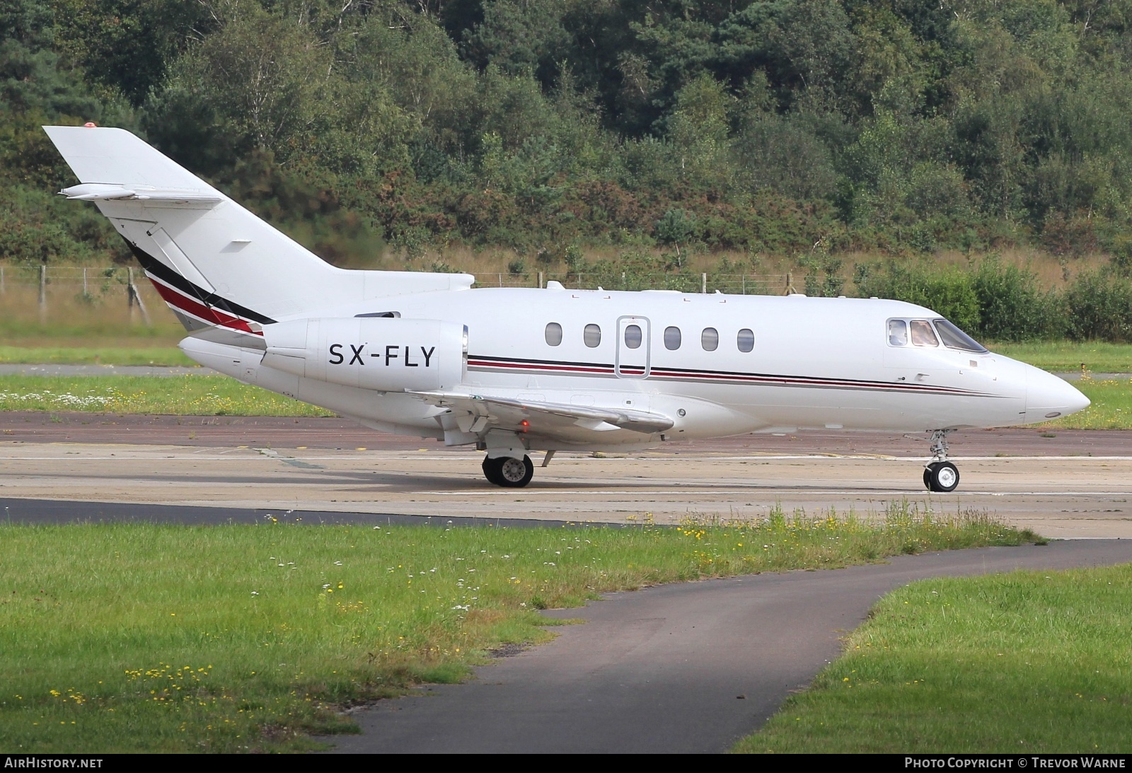 Aircraft Photo of SX-FLY | Raytheon Hawker 800XPi | AirHistory.net #599292