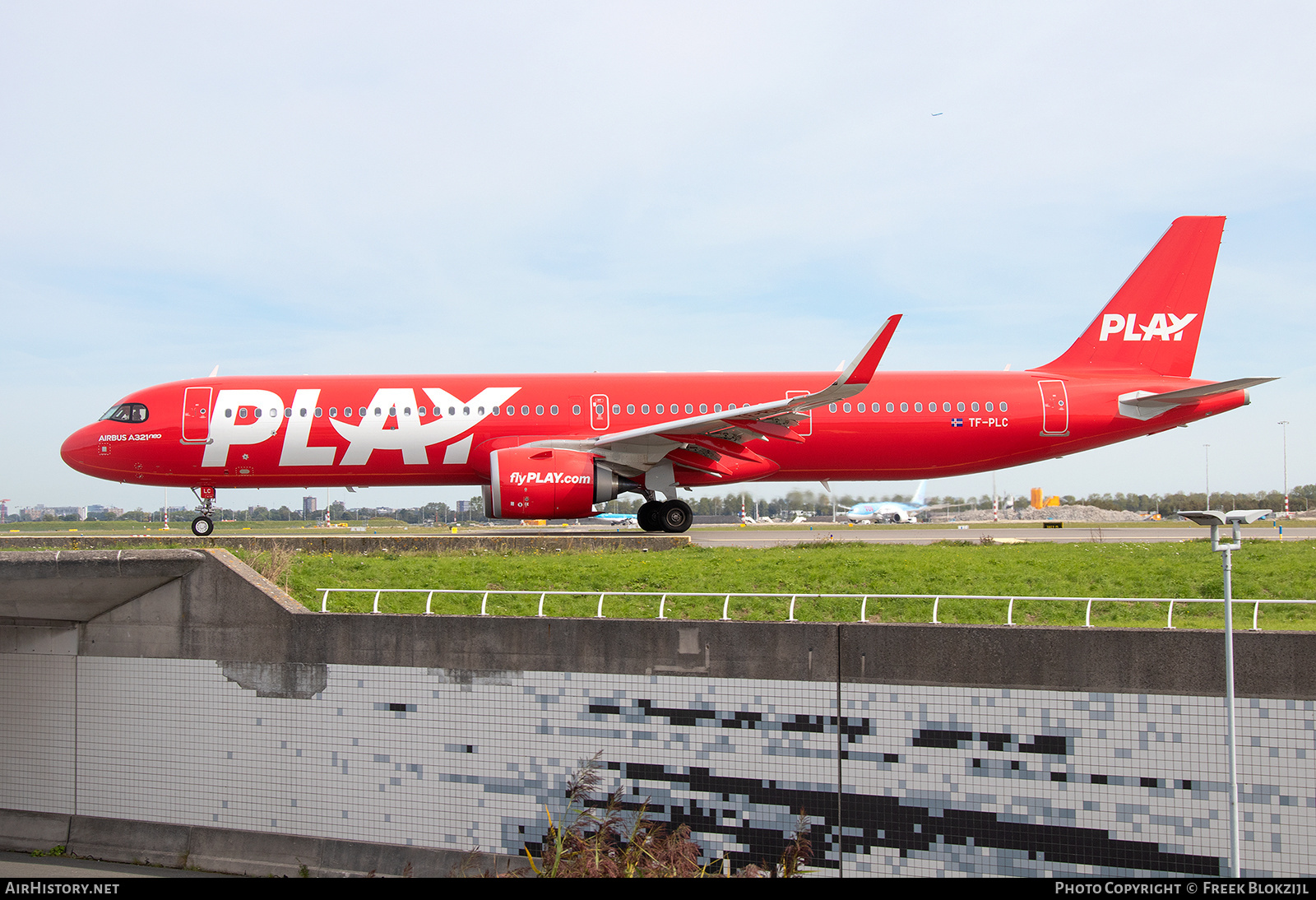 Aircraft Photo of TF-PLC | Airbus A321-251NX | Play | AirHistory.net #599334
