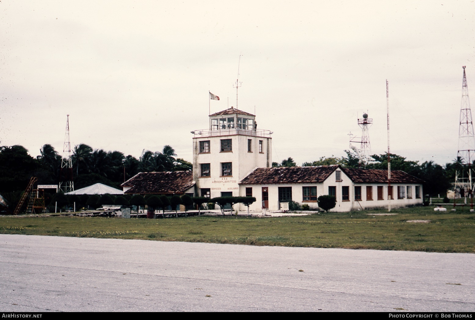 Airport photo of Ciudad del Carmen - International (MMCE / CME) in Mexico | AirHistory.net #599537