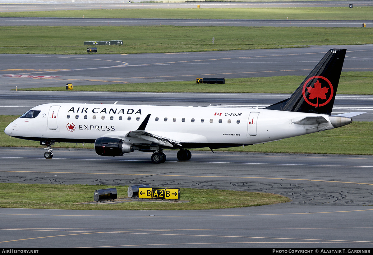 Aircraft Photo of C-FUJE | Embraer 175LR (ERJ-170-200LR) | Air Canada Express | AirHistory.net #599600