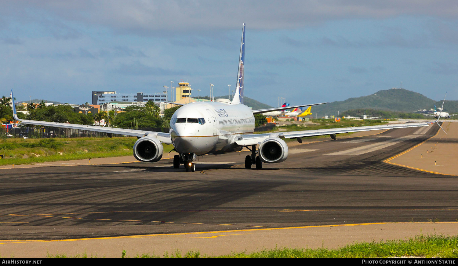 Aircraft Photo of N57439 | Boeing 737-924/ER | United Airlines | AirHistory.net #599607