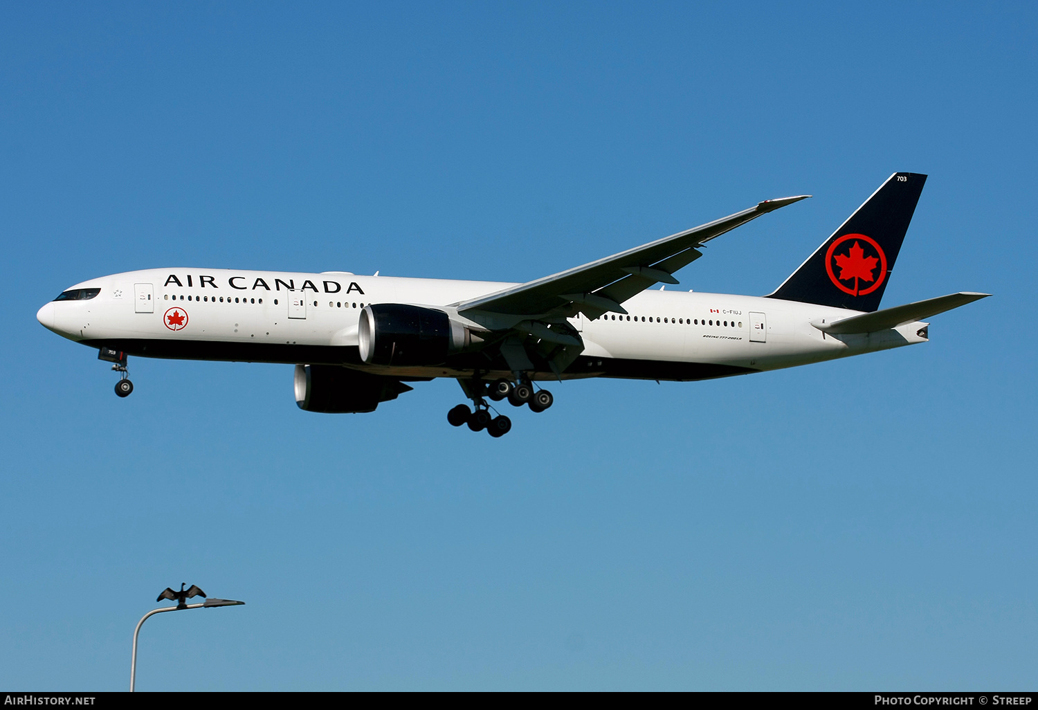 Aircraft Photo of C-FIUJ | Boeing 777-233/LR | Air Canada | AirHistory.net #599683