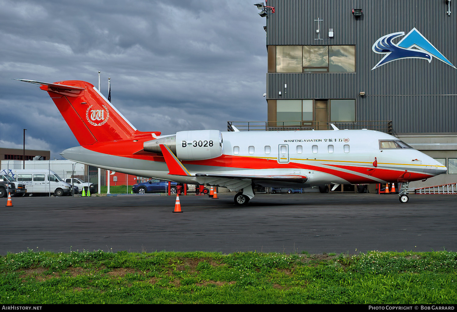 Aircraft Photo of B-3028 | Bombardier Challenger 605 (CL-600-2B16) | Wanfeng Aviation | AirHistory.net #599696